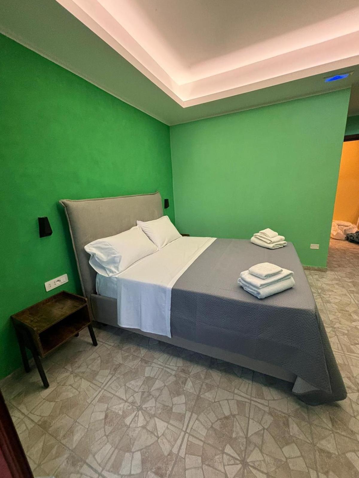 Domus Arco Romano Guest House Itri Exterior foto