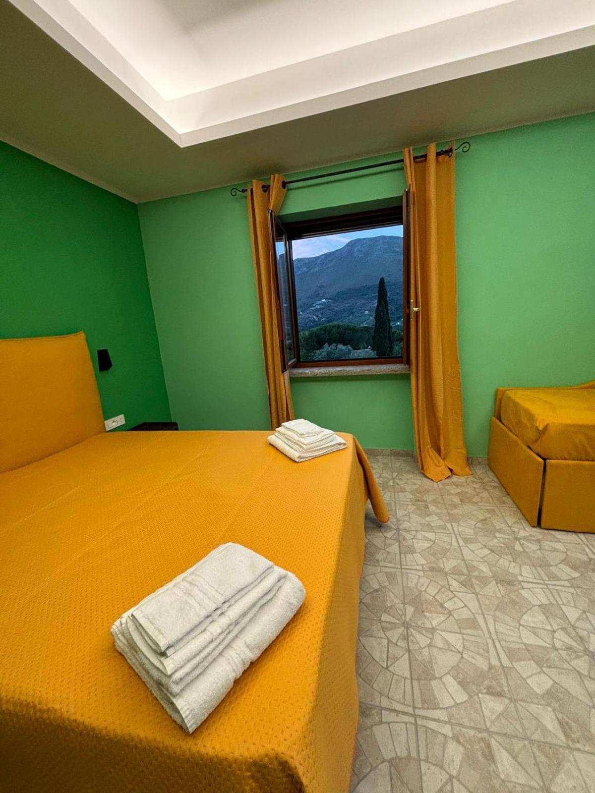 Domus Arco Romano Guest House Itri Exterior foto