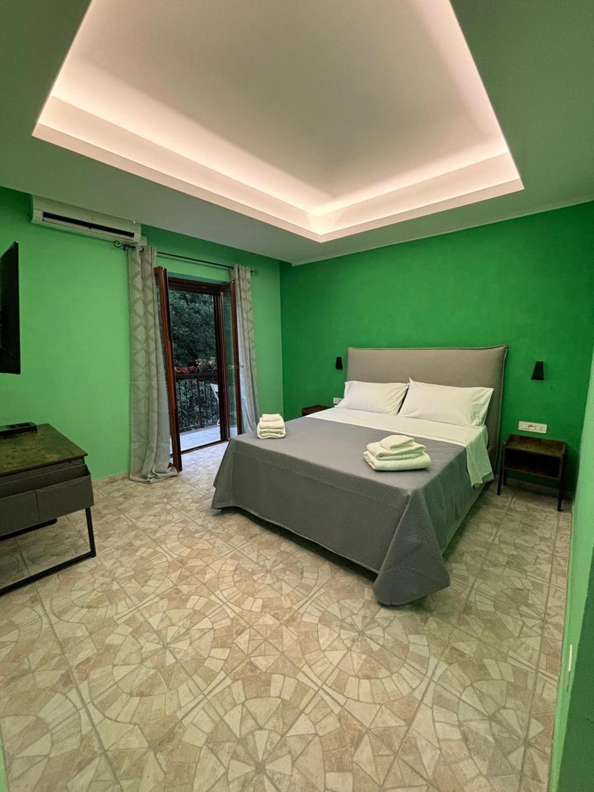 Domus Arco Romano Guest House Itri Exterior foto